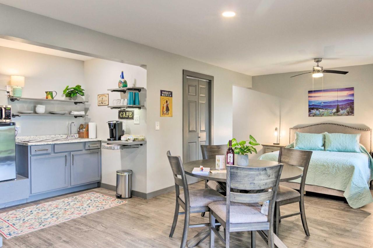 Serene Escape With Mountain Views, Near Dtwn! Apartment *